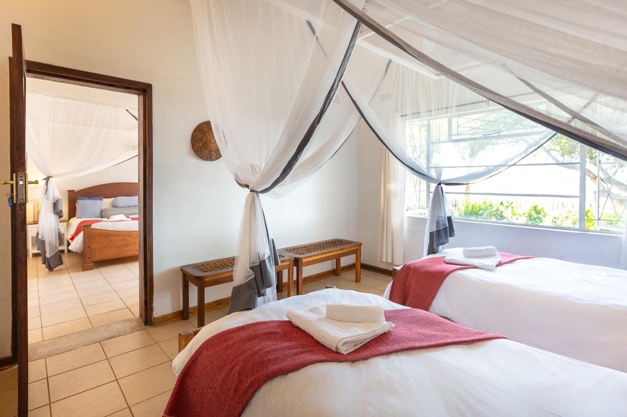 Drift Inn Victoria Falls Extérieur photo